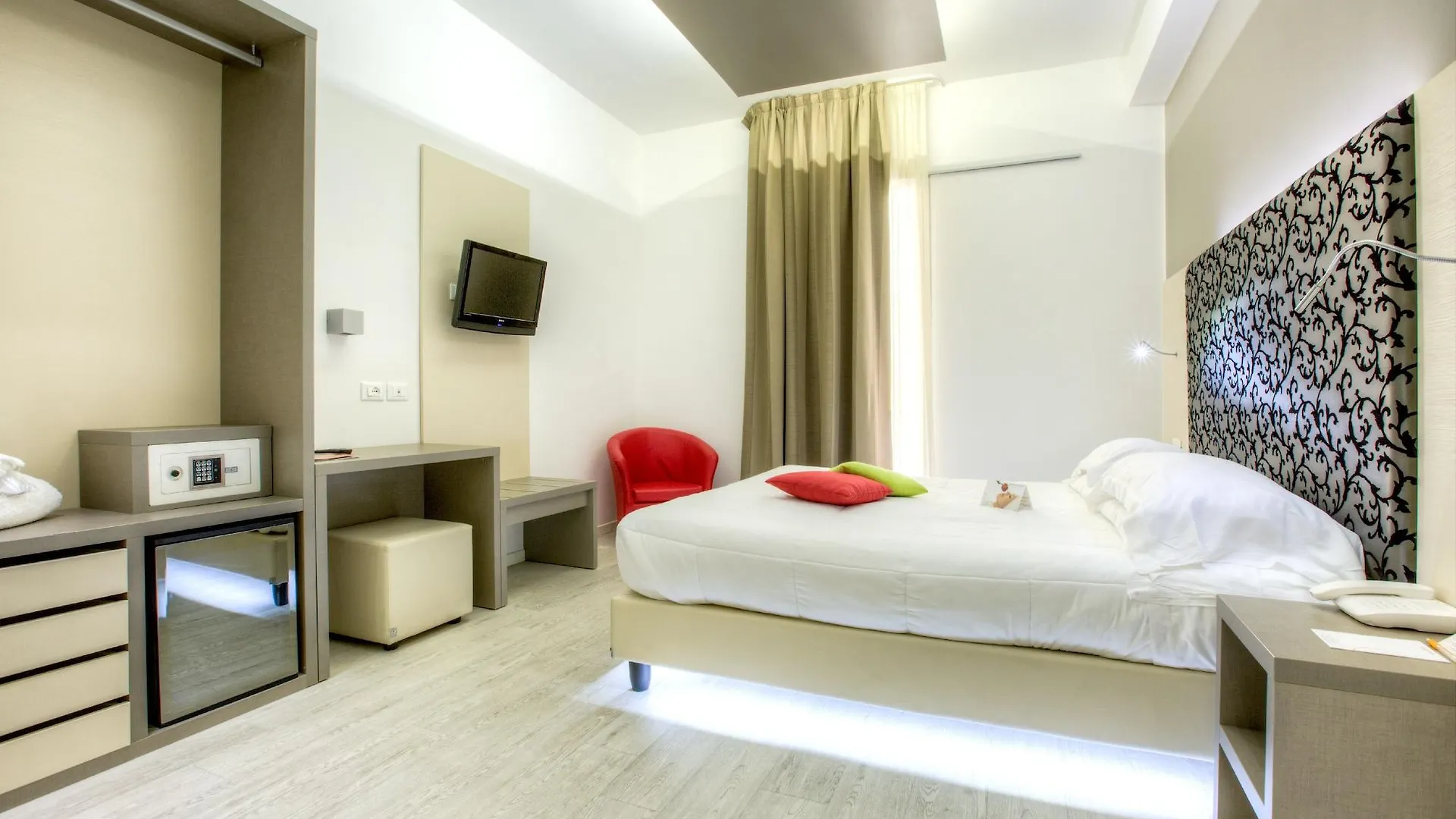 ****  Hotel Boemia Riccione Italy
