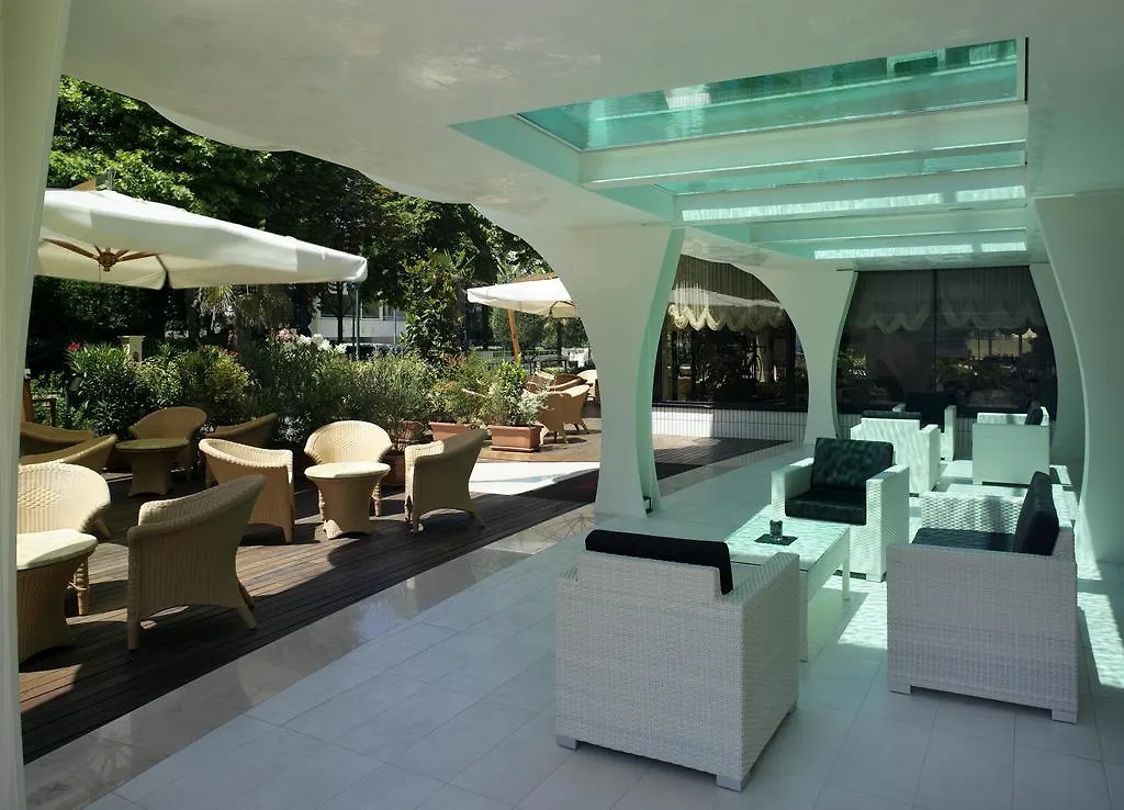 Hotel Boemia Riccione 4*,
