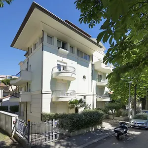 Hamilton Riccione